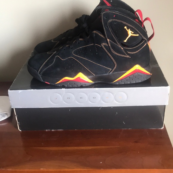 SLIGHTLY WORN: Air Jordan 7 Retro - Picture 2 of 8
